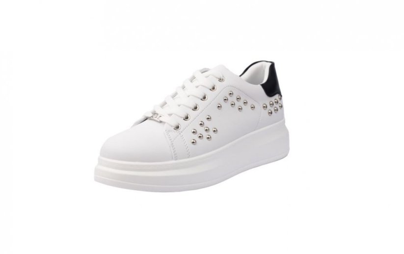 tenisky bile sneakers