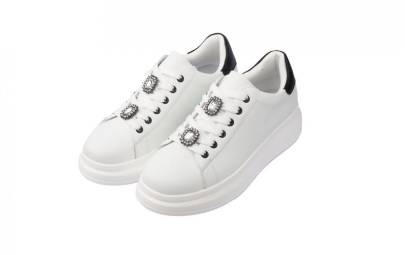 bílo-černé tenisky sneakersy s broží